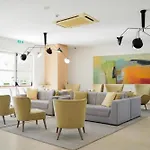 Vplaza Private Garage,balcony&pool View Flat Appartement *
