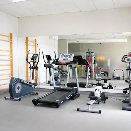 Vplaza Private Garage,balcony&pool View Flat פורטימאו